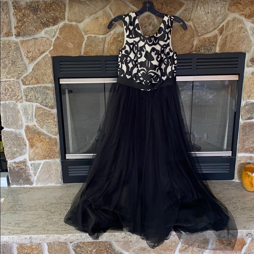 Aidan Mattox size 6 maxi ball gown